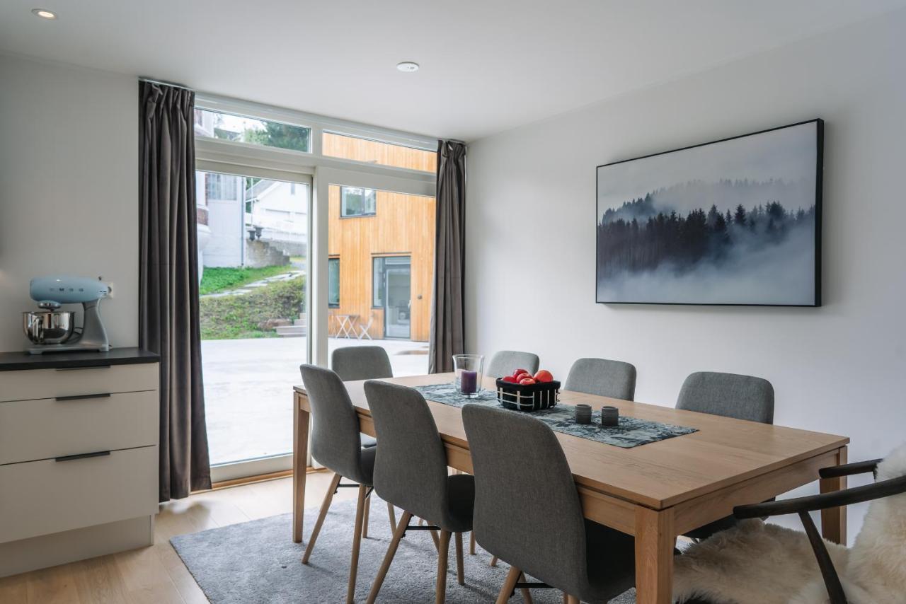 Modern Villas In Plush Town Tromsø Kültér fotó